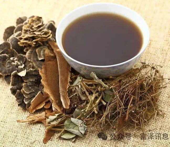 ¿Tripterygium wilfordii contiene 
